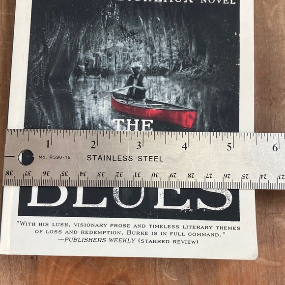 James Lee Burke 'The New Iberia Blues' softcover Book - a dave robicheaux novel - Picture 14 of 16